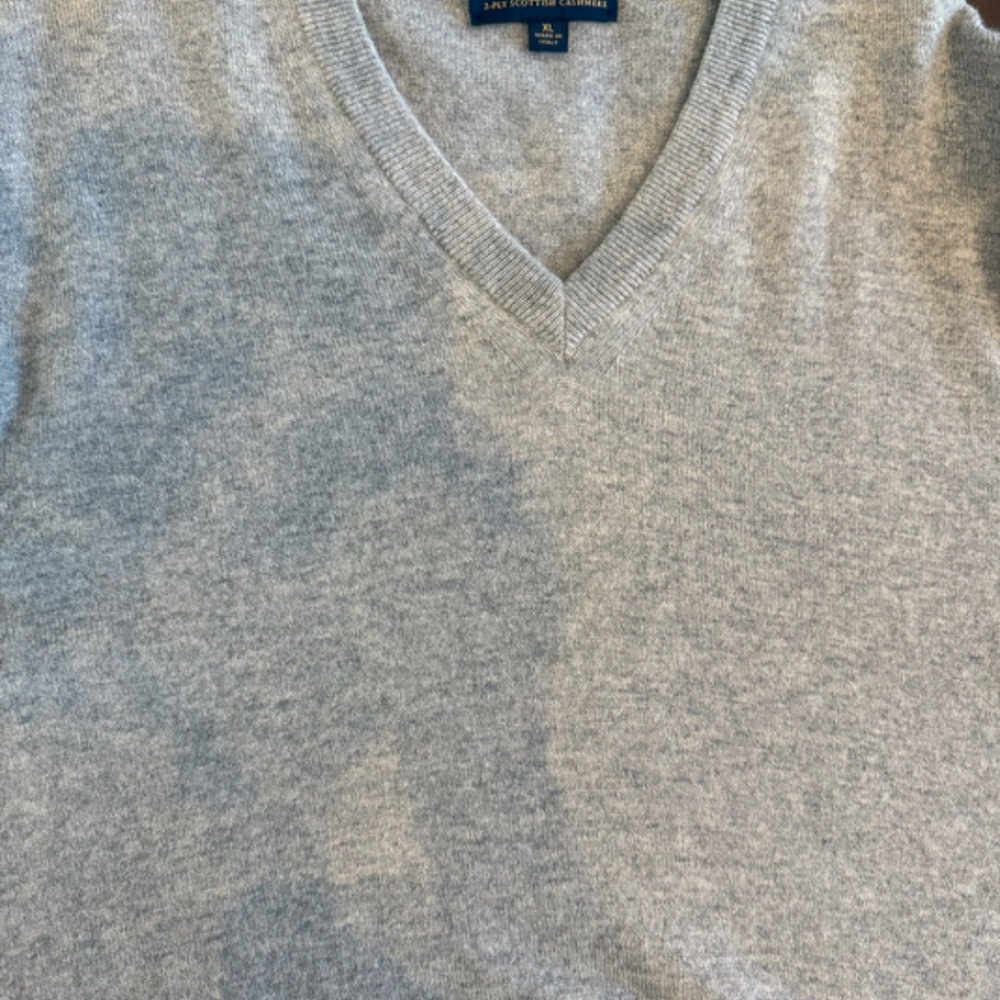 Grey XL Men's cashmere Brooks Brothers Sweater  V neck - Picture 2 of 2